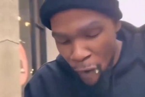 不是面包买不起，而是免费更有性价比...