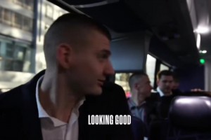 夏天都要为国家而战！名场面：青涩的约基奇和东契奇开玩笑！