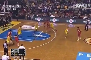 对比王俊杰如何？14年周琦在中国男篮首秀，实在太惊艳了！