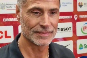 丝毫不担心！佩林卡谈77打欧锦赛：完全没问题，我们始终支持他