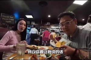 孟超此前：库里为人谦逊，我从来没见过他不开心的时候！