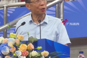 钟南山谈男篮亚洲杯夺亚军：胡明轩最后一投可惜啦 但精神非常好