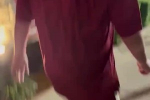 侠蜜人人喊打！一球迷和哈里森握手对其怒喊：我们TMD仍然恨你