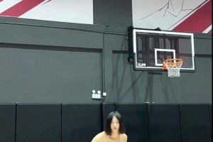 说实话这个转身跳投我看了一百遍！