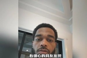 续约多少安心些！PJ曾因妻子被曝当过成人女星，晒满脸愁容近况