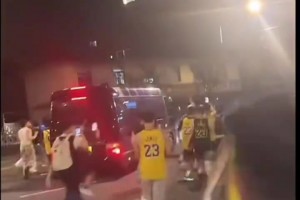 球迷晒LBJ中国行狂粉：这么多23号（6号）到底哪个是勒布朗