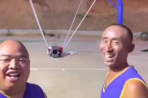 贵州版本的OK组合，这两人流量也是相当火爆