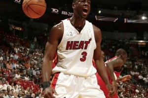 巅峰韦德vs巅峰马努，谁更强？杨毅：那还是韦德强，韦德太快了