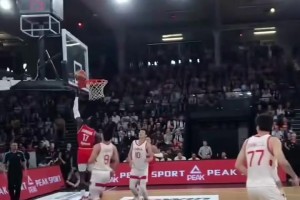 德国跑车！现场感受施罗德面对赵睿摆脱拿一下有多快！