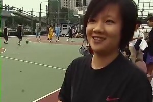 08年詹姆斯曾表示：我以为自己很出名，直到我和科比一起来到中国