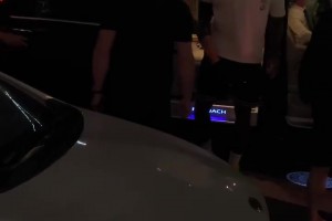 詹姆斯临走之前，还专门去打卡了成都的双子塔