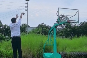 中年跳投把音量调大 我想吧友们会喜欢这个声音！