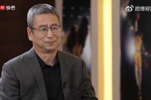 白岩松：会不会觉得自己油箱里的油依然是满的？詹姆斯：年龄确实不是问题！