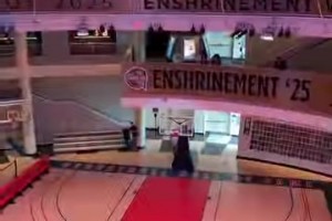 花式远投王再整新活，东契奇：我感觉也可以挑战一下