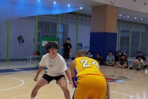 科比粉丝晒单打连续进球视频：打铁不可怕 畏惧打铁才可怕！