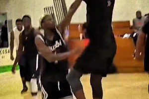 杨毅：韦德作为热火队历史上最伟大的运动员却没有拿过顶薪合同~