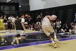 当年阿隆-戈登这手运球，让我们对NBA“糙汉”有了新认识