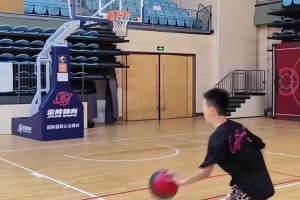 库里看了高低都得点赞！国产少年这样的运球功底够不够炸裂！