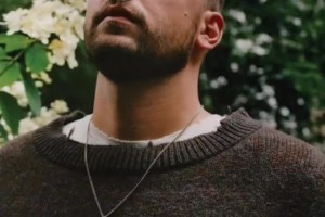 帅的！东契奇近期拍摄的一组写真