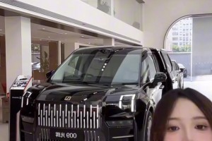 不是，现在卖车的都这么卷吗？没点篮球水平不行