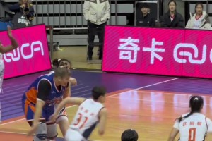 上海大鲨鱼！大宝贝刘禹彤冲击内线有多猛？感觉又胖了！