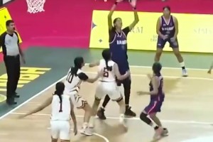 7尺女孩！印度比赛惊现“BUG”级别的球员！