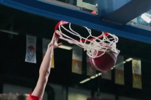 手长脚长！训练比赛都能扣！18岁1米94法国女选手艾丽西娅