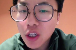 老詹戴退役勋章？孔祥宇：熟悉球星卡就知道这和退役没关系！