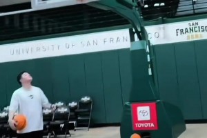 王俊杰近期中距离训练来了！ 近期比赛里回到首发，状态越来越好