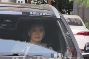 赞助的？此前CBA总冠军教头杨鸣开着14w的星越被群众拍到