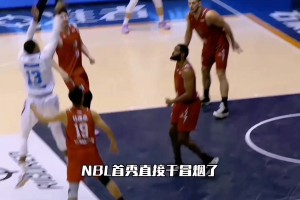 首秀直接干冒烟！威姆斯进军NBL首秀遭4加时！狂轰30+15