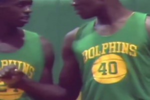 这身材堪比古希腊雕塑了！珍藏影像：87年的海军上将罗宾逊！