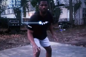 机械战士是吧？外网网友恶搞：小卡打球现状！