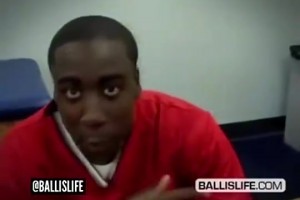 劲爆！哈登高中时期打球也是飞天遁地啊，怎么后来就地板流了呢？