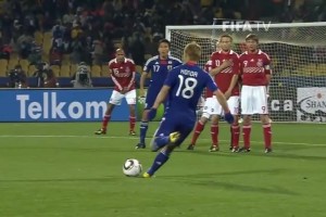 这球什么水平？本田圭佑2010世界杯电梯球攻破丹麦！