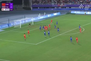 锁定胜局了！杨莉娜乱战破门，中国女足4球领先泰国