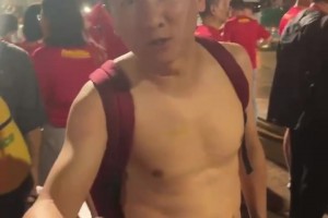 退钱哥：韦世豪牛逼，那些骂韦世豪的人赶紧道歉