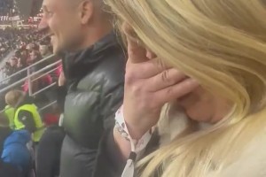 15岁的卡马达迎来米兰首秀！父母看台激动落泪！