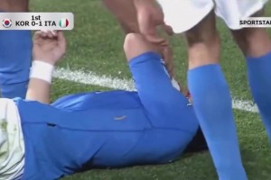 意大利足球队VS韩国武术队，世界杯最黑暗时刻