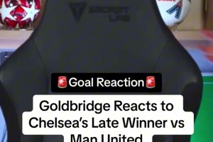 曼联超级球迷戈德布里奇目睹被绝杀后暴怒：真是个笑话