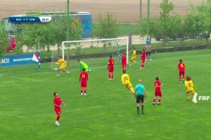 U16国足0-3落后罗马尼亚U16，防守走神对手包抄破门