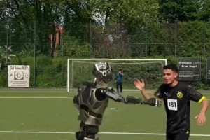  In a few years, we will be able to see the robot named "Ronaldo" playing football