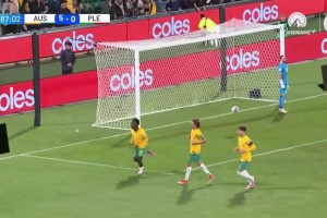 拜仁18岁天才伊兰昆达，打进澳大利亚国家队首球！