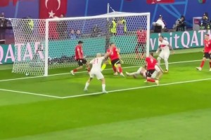 看台视角：闪电战！土耳其打入欧洲杯淘汰赛最快进球