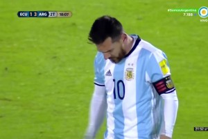 2017年梅西戴帽成救世主！阿根廷3-1厄瓜多尔晋级世界杯！