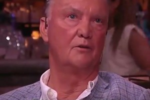 两年都还没走出来？范加尔：世界杯荷兰打阿根廷就是黑幕！