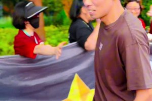 备战德比！海港球迷在世纪公园为队员们加油打气