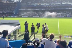 还要买人？切尔西的大巴车和更衣室是真坐不下了吧