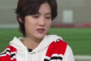 鹿晗：我就是喜欢曼联，C罗离开曼联后，就不关注C罗了