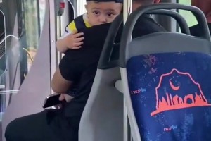 孩子：别再诱惑我了，我的心中只有穆里尼奥